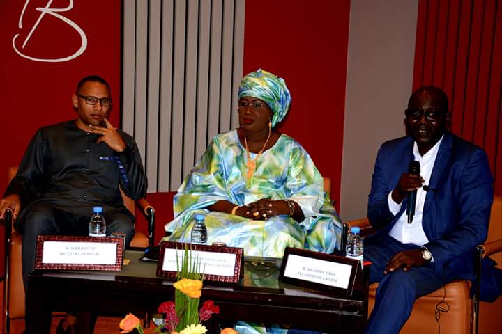 MITTA_SN's tweet photo. Conférence sur ''la Régulation économique des marchés : Portée et enjeux'' placée dans le cadre du programme du Master Droit et Economie de la Régulation
#MTADIASN #CRSE #TOTALSENEGAL #INSTITUTEDGE #CRES https://t.co/sdaLWmrbi1