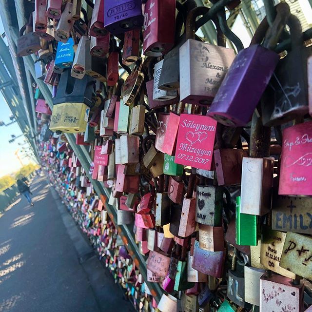 Hohenzollern Bridge - Köln, Germany ift.tt/2NTQ90m