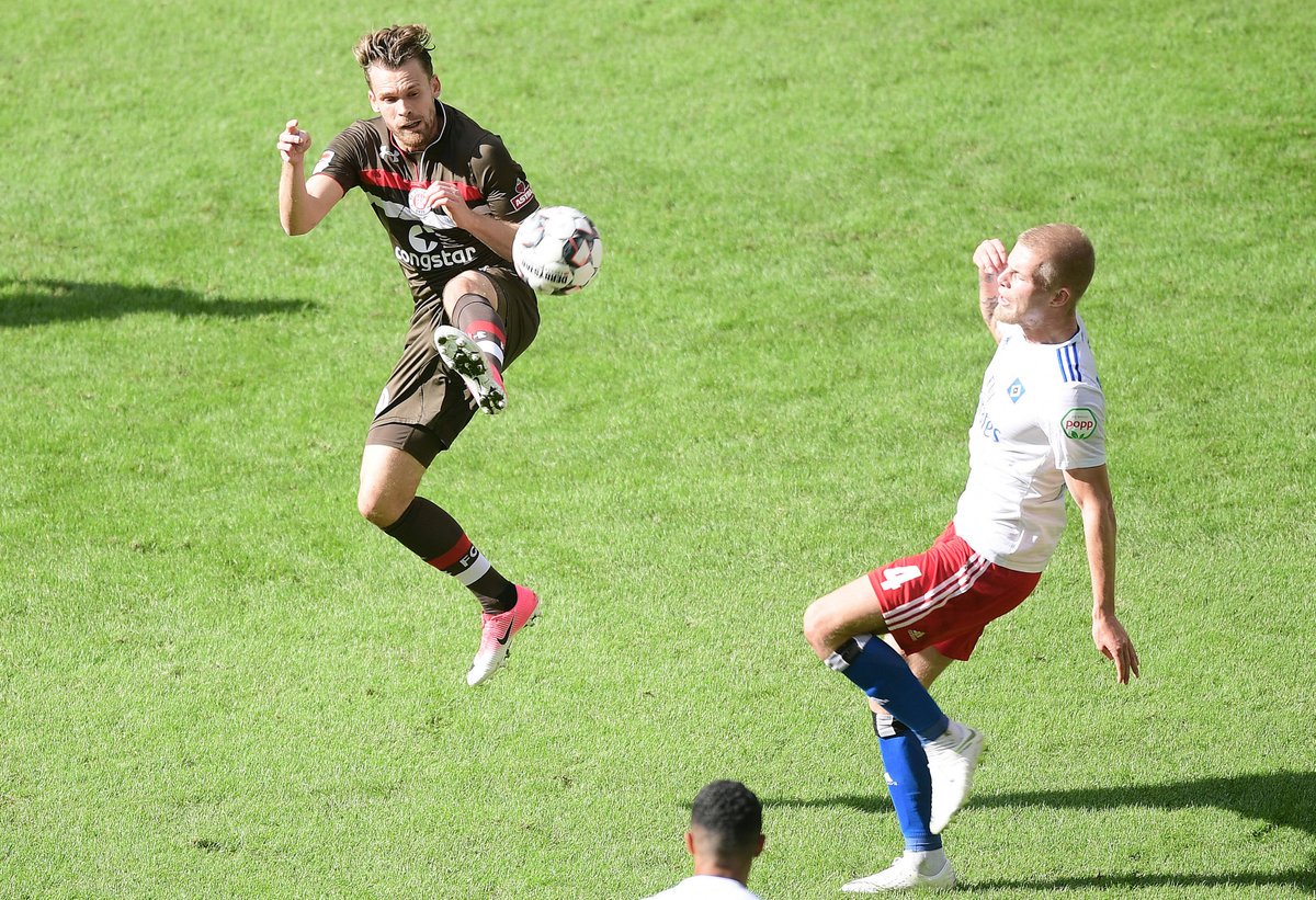 fcstpauli_EN's tweet photo. Full-time! It ends 0-0. Passion and fight see the #BoysInBrown take a well-earned point back to the #Millerntor.  #hsvfcsp #fcsp https://t.co/fnQ6qqgr8H