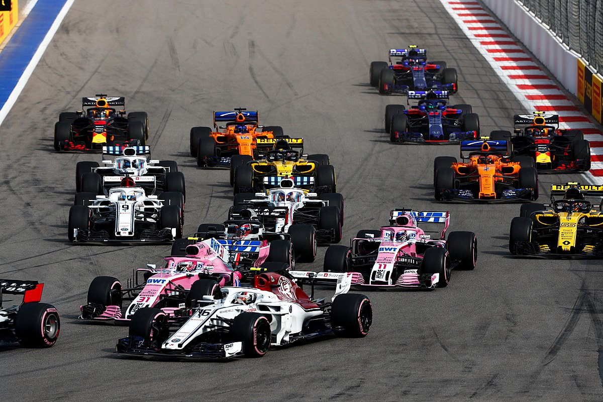 🇷🇺 #RUSSIANGP RACE RECAP 🇷🇺

Proud of our boys in red and white today and again, we have points!

7⃣ <a href="/Charles_Leclerc/">Charles Leclerc</a> 🇲🇨
1⃣3⃣ <a href="/Ericsson_Marcus/">Marcus Ericsson</a> 🇸🇪

What did you think of today #BestFans?

#Alfaromeosauberf1team #f1