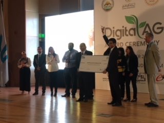 WorldBankMENA's tweet photo. Congratulations🎉🎊#DigitalAGEgypt winner teams are: #Innovation, #Freshsource, #Solarise, #Verumcode and #Tomatiki. #egypt #agriculture. https://t.co/rjUiv8v312