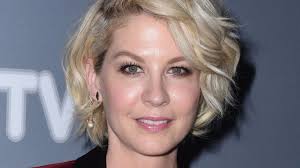 September, the 30st. Born on this day (1971) JENNA ELFMAN. Happy birthday!! 