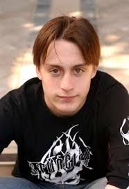 September, the 30st. born on this day (1982) KIERAN CULKIN. Happy birthday!! 