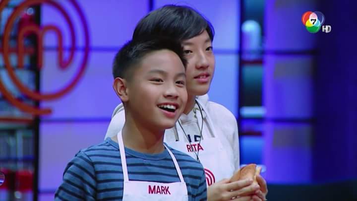 Ping_meercat's tweet photo. พ่อเด็กเสื้อลาย😃💕💕💕💕      #MasterChefJuniorThailand https://t.co/CXMbPserfm