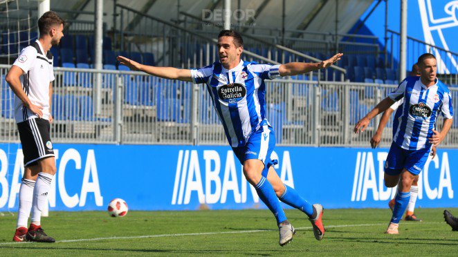 Quique Fornos celebra el gol de la victoria (Foto: RCD).