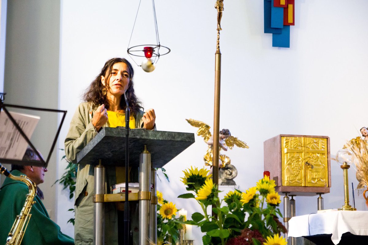 GrueneStmk's tweet image. #Danke 🙏 Unsere Abgeordnete @sandrakrautwa11 durfte heute beim #Erntedankfest in der Pfarre #Graz #Gösting die Predigt halten! #wirhabennureineerde instagram.com/p/BoWgzekhzfj/