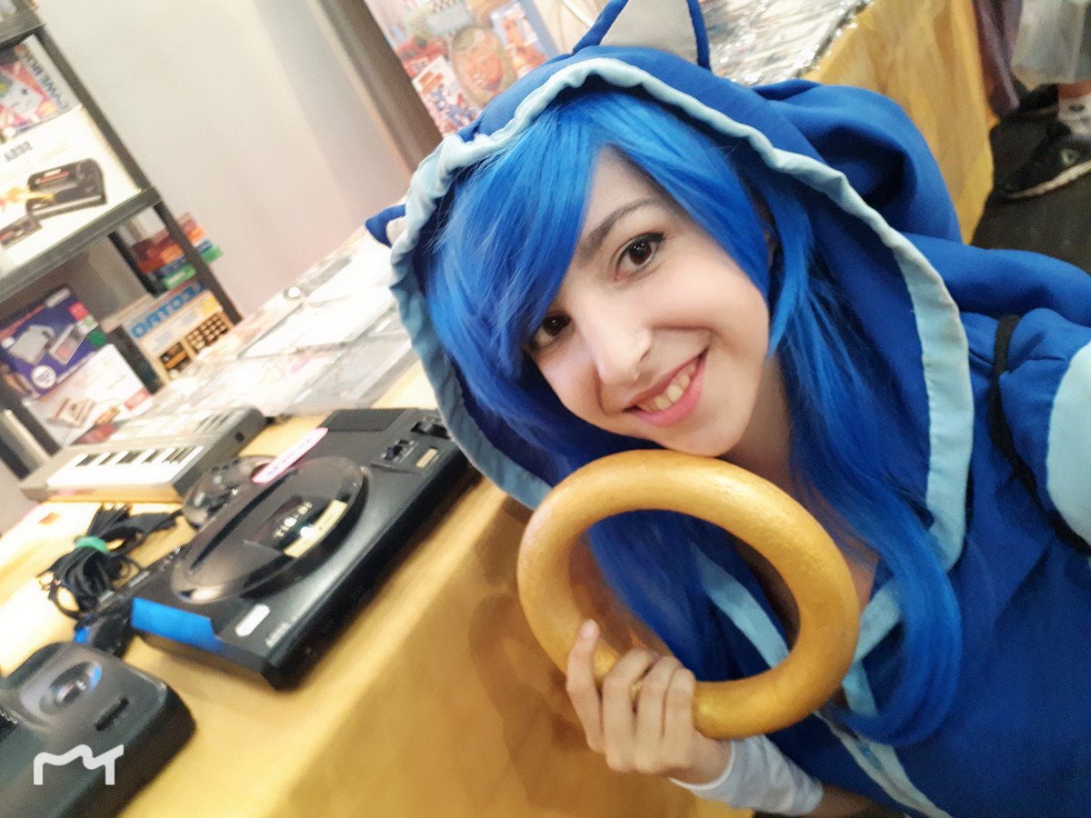 ViickyScarlet's tweet image. 《Cuidado, que pincha》

#RetroWeekend #JapanWeekend