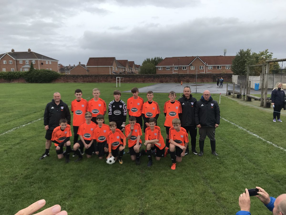 humphreys_paul1's tweet image. New kits looking awsome sponsored by @bars2you cheers guys great look.
And what a win 6-2 now 4 wins from 4 keep up the good work lads