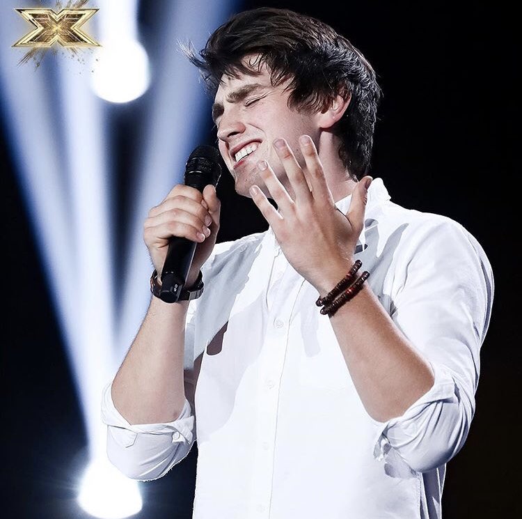 brendan_m96's tweet photo. Tonight on the @TheXFactor I’ll be taking on the six chair challenge! ❌❌❌ https://t.co/qq6zzIRqp0