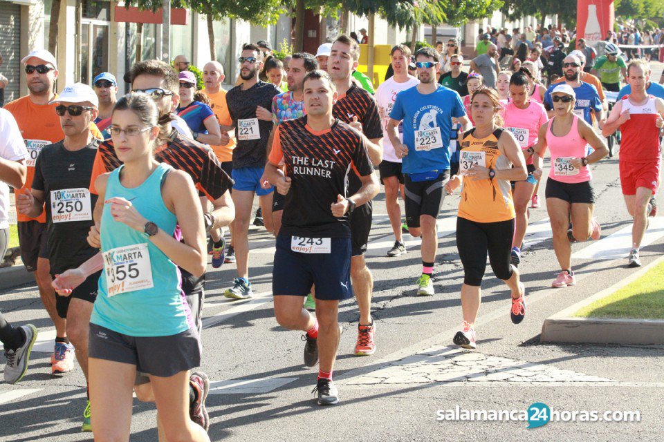 s24horas's tweet photo. DEPORTES | (GALERÍA) Dani Sanz y Gema Martín se imponen en los '10 km Ciudad de Santa Marta' https://t.co/pHF7h6QrmN https://t.co/yIsOPSaJT1
