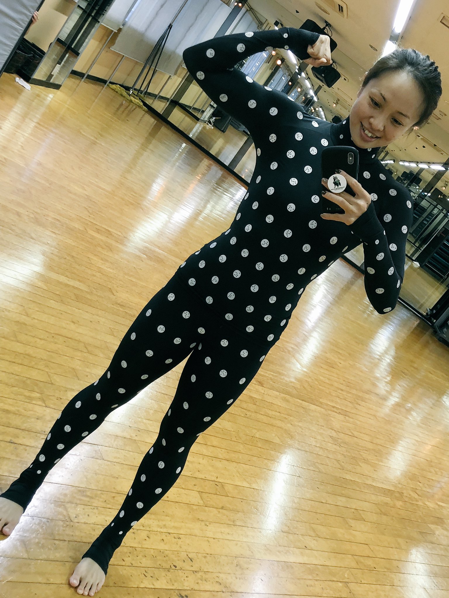 志保 太もも56センチあるみたいなんやけど 太いな さすが太もも Zozosuit T Co S1mqwrmtpm Twitter
