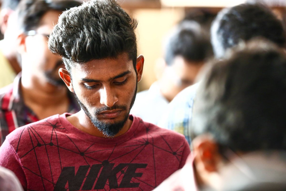 madrasters's tweet photo. Start your design from Scratch and make it 100% original. A session on 'Logo Design Process' @Artistsix 
.
.
#session #ImageSalem #GraphicDesign #LogoSketching #PrincipleDesign #design #movement #MadrastersSession #madrasters #StudentsSession #LogoMakingSession #activity https://t.co/nDFaZkYdZE