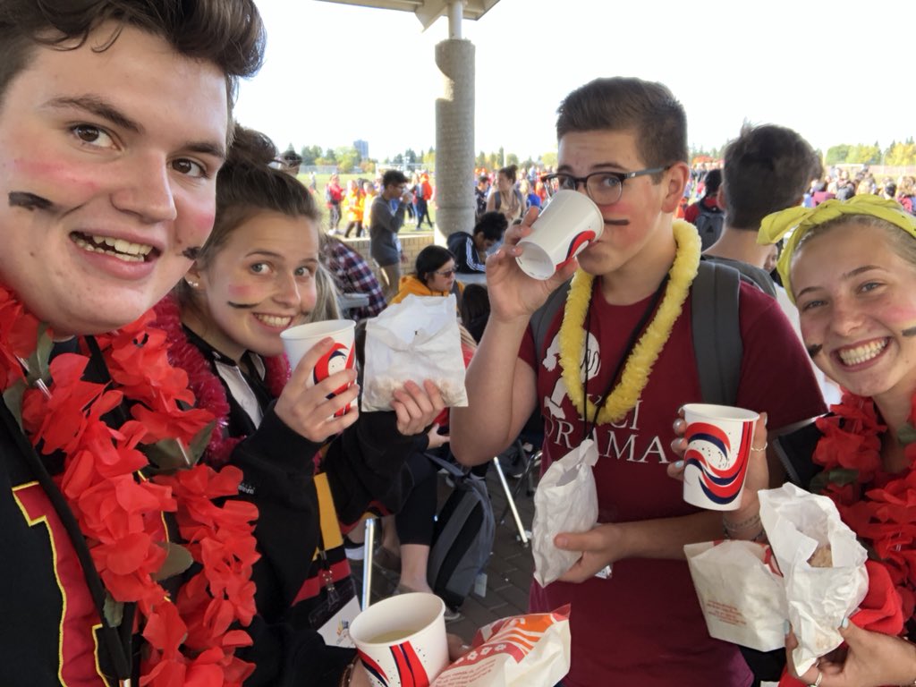 ONEKCI's tweet photo. These 4 raiders had a great experience this past week at the Canadian Student Leadership Conference in Edmonton! Looking forward to sharing the new knowledge with the KCI community! #raiderpride #onekci @cslc2018 #cslc2018 https://t.co/jd9U2ZCk6X