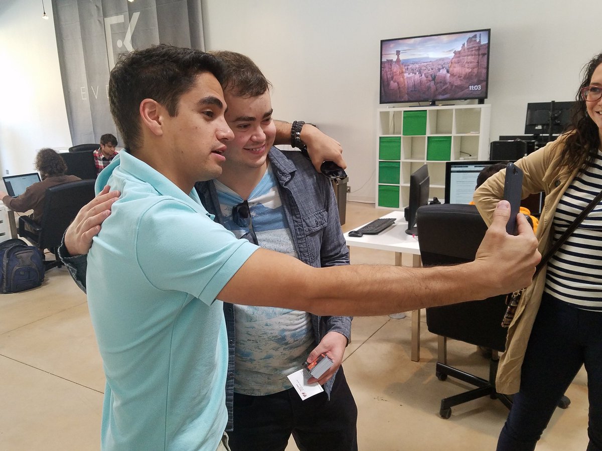 Want to know how to pitch a biz like a pro? Look no further than Chris Wentz, CEO of <a href="/Everykey/">Everykey</a> - #YLAI Fellows learn tips and tricks from Chris during a pitch lesson on Friday <a href="/YLAINetwork/">YLAINetwork</a>