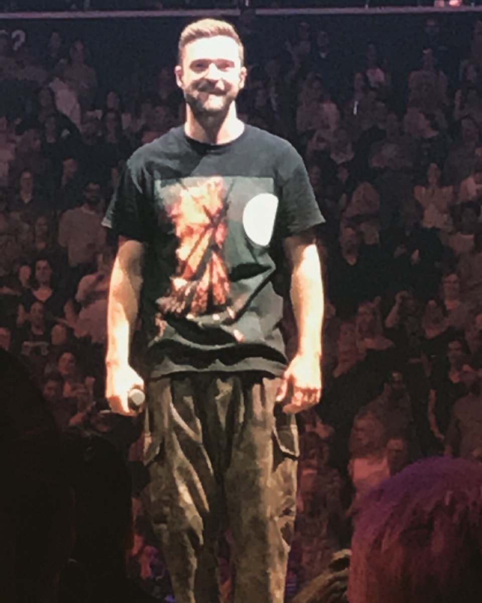 SaraTraeger's tweet photo. still can’t believe I was so close to him on Tuesday!!! #teamtimberlake 😍 https://t.co/Qq40f40ZBx