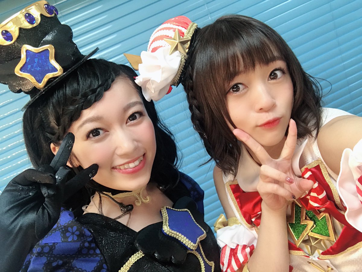 若井友希 I Ris 昨日のプリパラプリチャンオータムライブの写真続き ともよがプリパラライブに参戦してくれてとてーも嬉しい パック役としてはガァララが楽しそうに歌っててめちゃ感動したパック ともよの最後のコメント結構うるっとし