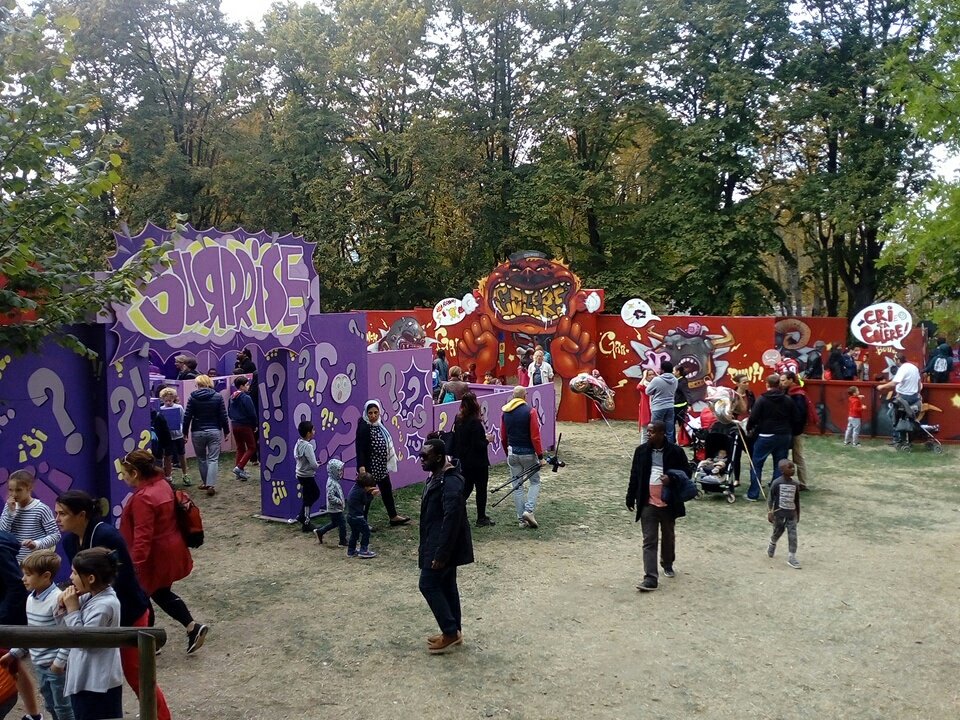 VilledeBagneux's tweet photo. Si t es mome ferme à 17h30 aujourd'hui. Encore une heure pour faire le plein d #emotions #Bagneux #FDV2018 https://t.co/FlXDoj1NgL