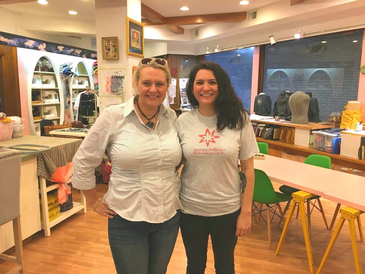 #YLAI Fellow Renate from #Guatemala dives into her fellowship with <a href="/BobbinsFound/">CosmicBobbinsFound</a>, trying her hand at the sewing machine and exploring the work of artisans in #Cleveland <a href="/YLAINetwork/">YLAINetwork</a>
