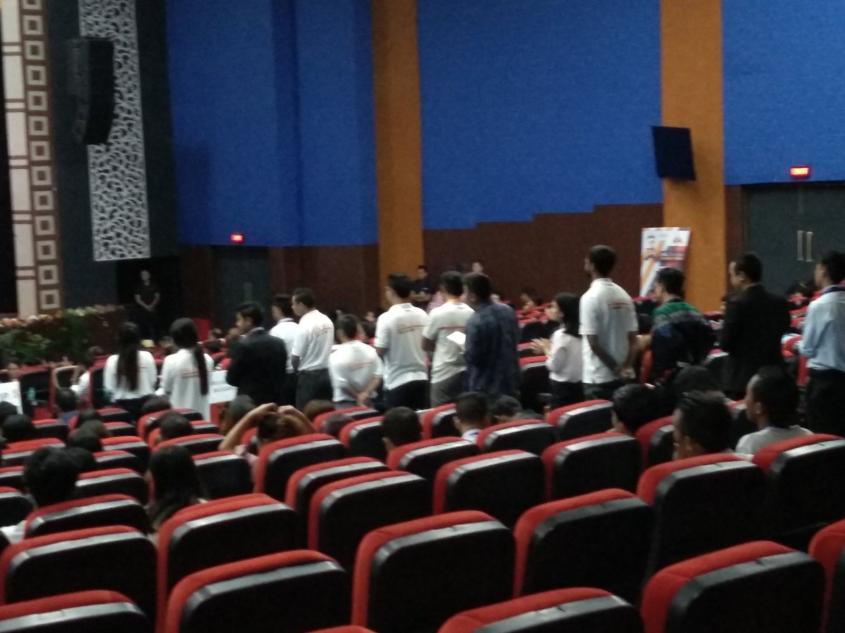vsonam9's tweet photo. 3-days #AtalConclave concluded today with lot of positive note from the Youths. Sensing the interest of the Youths in Governance &amp; the  significance of  inputs received from the Youths on the ground reality of the implementation of the projects &amp; the aspirations of the Youth https://t.co/IVZhemxLAp