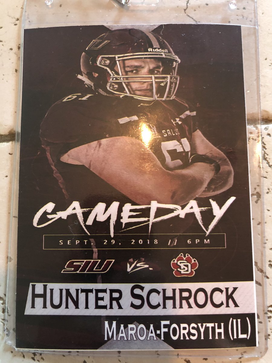 hunterlake75's tweet image. Had a GREAT time @SIU_Football thanks to @CoachNGriffin and @Gaizka_SIU for inviting me! Great university. I will be back. @nexgenscouting @EFTfootball @EDGYTIM @lemminginsider @CoachKPaulson @TrevorOlson62 #1MR #MTFFootball