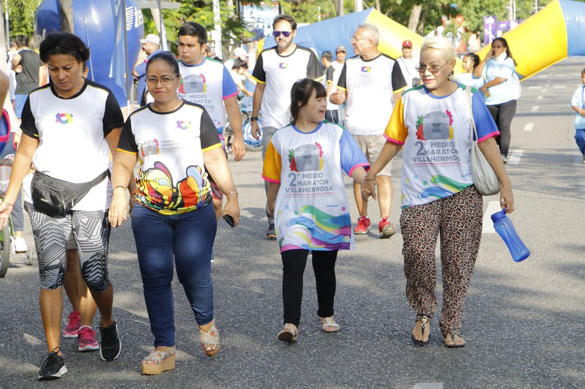 Gracias familias por acompañarnos cada domingo en la #BiciRuta de #CentroEnMovimiento y disfrutar juntos de las actividades físicas y culturales.