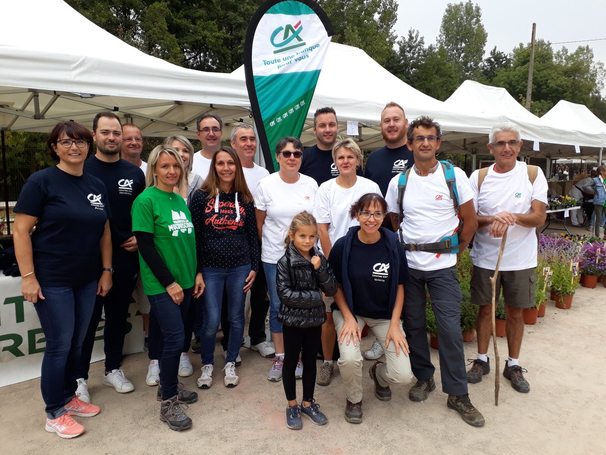 La Caisse Locale Nord Drôme et L'équipe d'agence des Grands Crus mobilisés pour les Virades de l'Espoir à Anneyron <a href="/ca_centrest/">Crédit Agricole Centre-est</a> #ViradesDeLespoir #ensemblecontrelamucoviscidose