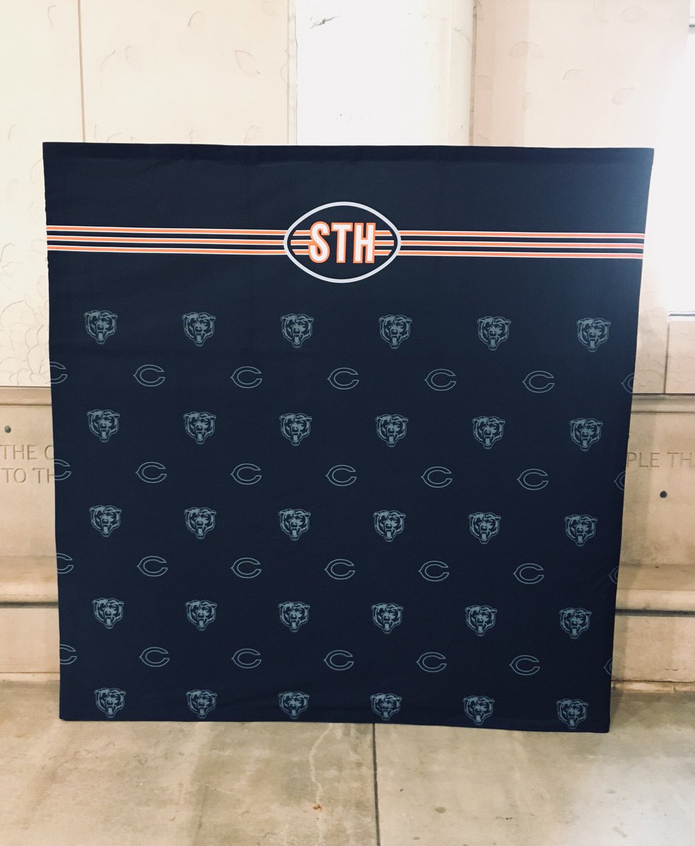 BearsSTH's tweet photo. Hey STH’s come take a picture in front of this backdrop located b/w Gate 9 &amp; 13. Post to Twitter or Instagram tagging #BearsSTH #STHExperiences #ChicagoBears https://t.co/NaybewXIyw