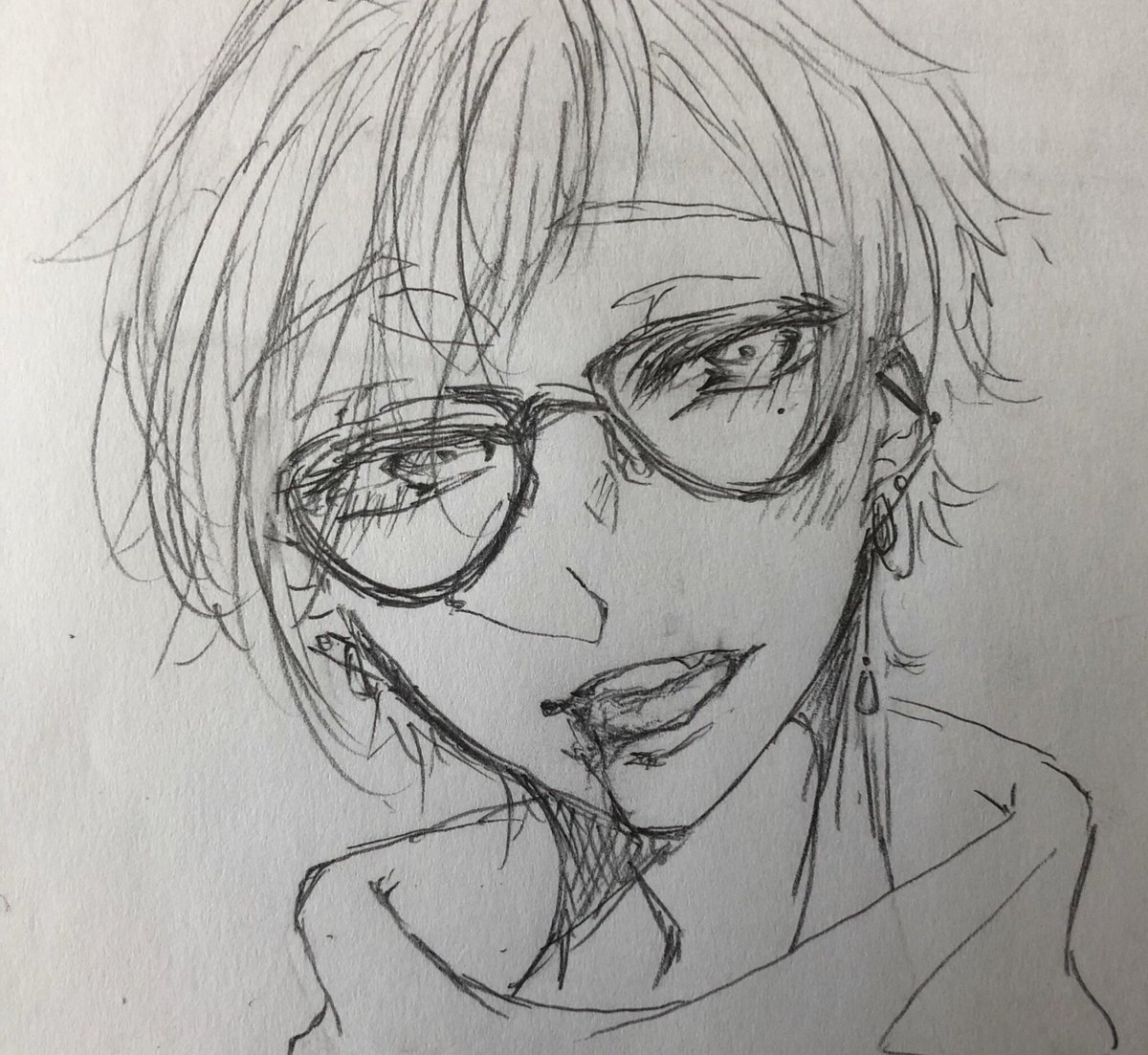 48_spri's tweet photo. 普段は主にシャープペンシルで絵を描いています。オリキャラ版権入り交じり。10月インクトーバー予定です〜
#絵描きさんと繋がりたい https://t.co/4kqe9XD7oD