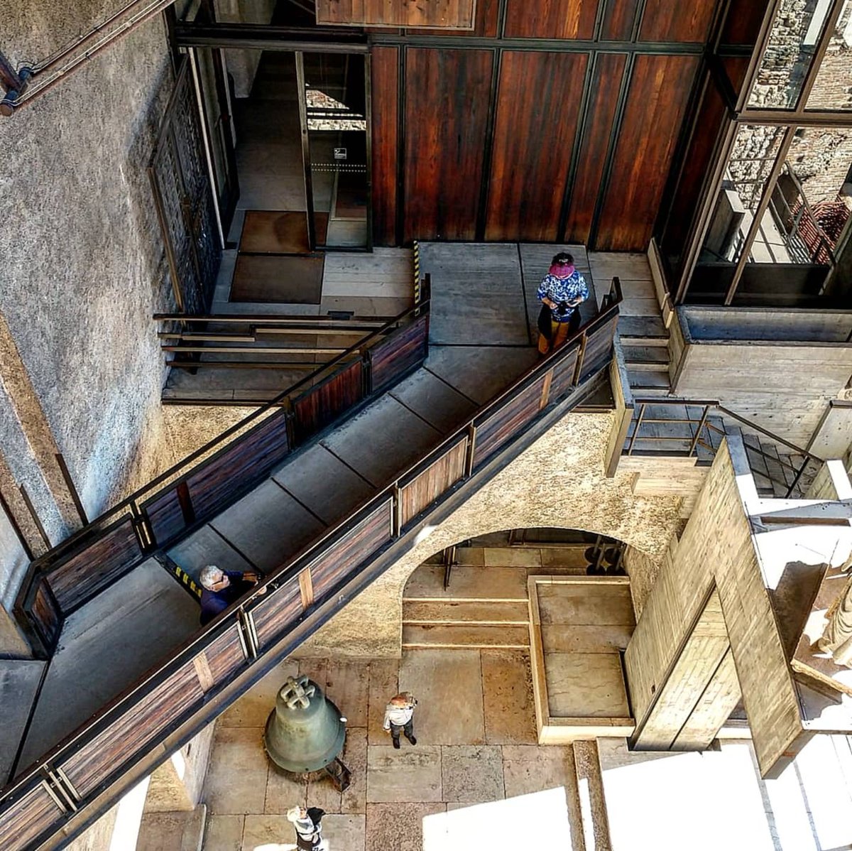 ComArchs's tweet photo. After MARMO+MAC, CA visited the
Castelvecchio. Carlo Scarpa's
approach to modern
interventions in a historical
structure was rare
when the project started in 1959,
but it is stellar.
#Verona #Italy #Scarpa
#architecture #interiordesign
#ComArchs #Commonwealth
#designstudy #RVA https://t.co/MbhqPgJcYa