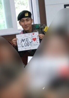 Day 040/593D-5530930182248Kahit nasa military na siya, hindi niya pa rin tayo nakakalimutan talaga. Nakakaiyak. I miss hearing his laughter. I miss his voice. I miss Eunkwang's presence. I miss him so much....