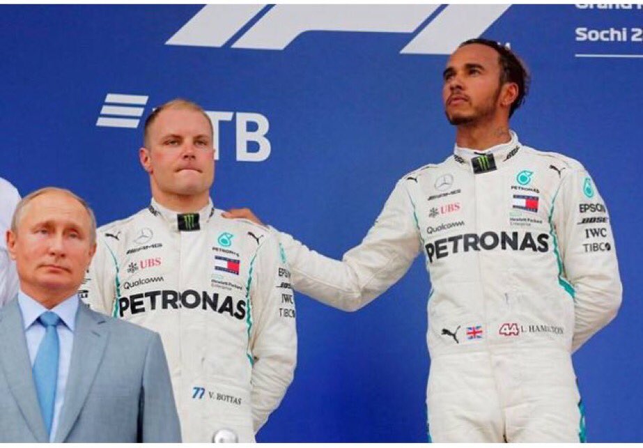 JariTervo1's tweet photo. Valtteri Bottas riemuitsee kakkossijastaan sen jälkeen, kun talli käski antaa Hamiltonin voittaa. #Formula1 https://t.co/rPC0Fw3zKw