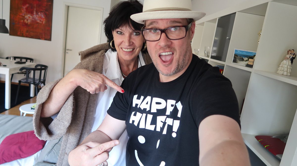 hedyundolaf's tweet photo. Hallo Amerika 👍☀️😂😂😂 @die_lersche @fahrbier
#happyhilft #happyhelp https://t.co/iIPzlvREp8