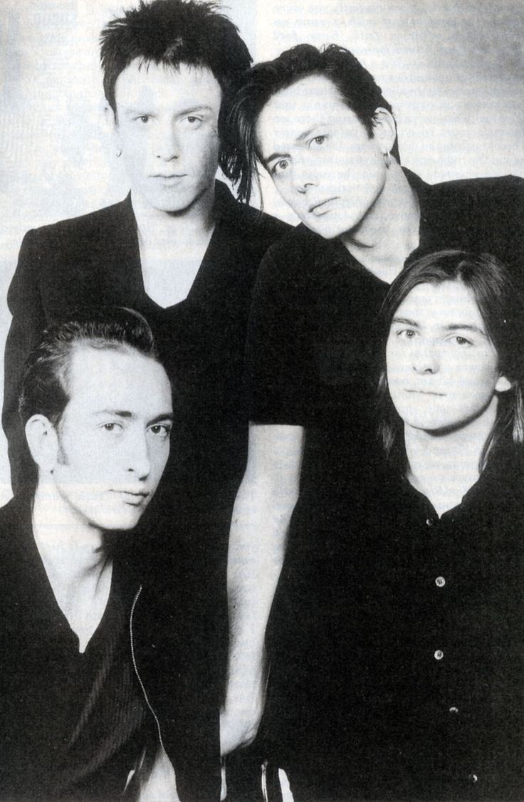 Жалаңаш поляк әйелдері