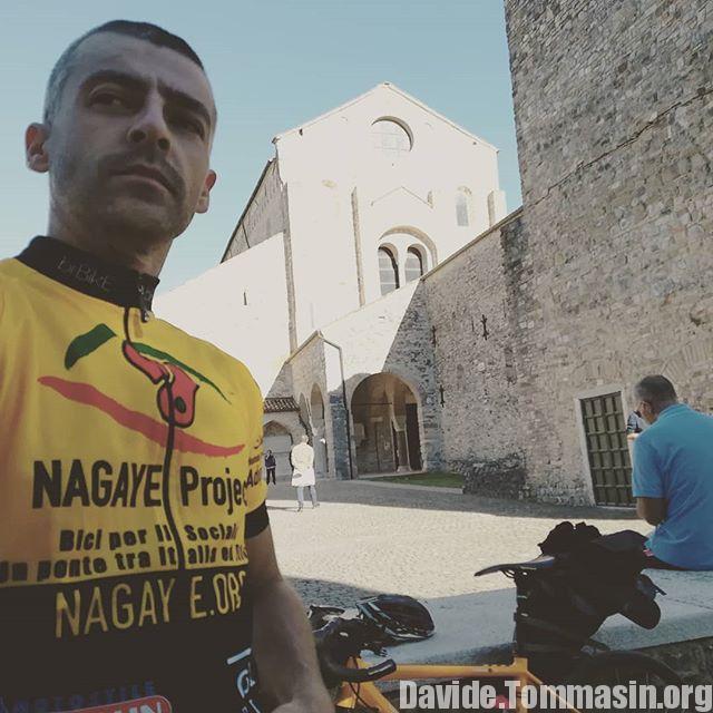 davide_tommasin's tweet photo. Arrivati chiuso i 380km Pedalando in FVG x l'Etiopia con 15 ore di pura pedalata tutte le province passate con 400km pedalati per andare da Aquileia ad Aquileia ️🚴 @rusjanbag @prolocoaquileia @fvglive #fixedforum @igerscycling #bikepacking - from Instagram... https://t.co/pbNBfXK5G7