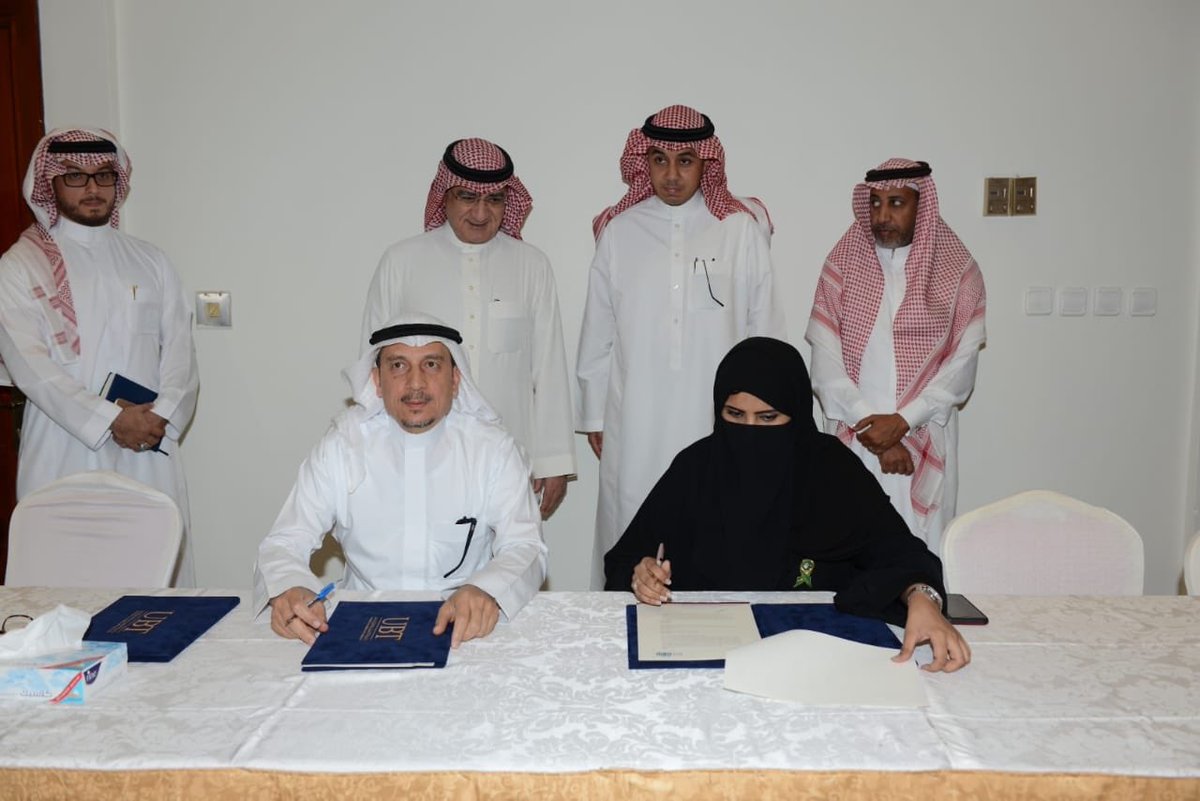 AmanahHadath's tweet photo. #أمانة_جدة تطلق حملة دعم بلدية ذهبان لتحسين وتطوير الخدمات في نطاقها، وتعقد عدة اتفاقيات تعاون مع جامعة الأعمال والتكنولوجيا
https://t.co/JJbyd6vbe1 https://t.co/NN8lPrtNwD