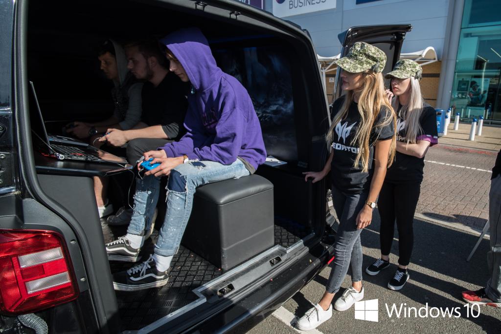 AcerUK_Official's tweet photo. What a success the Predator Van Tour has been touring the UK! Take a peak at highlights from the tour! #Predatortour @WindowsUK #Windows10 https://t.co/DJlavD8hRE