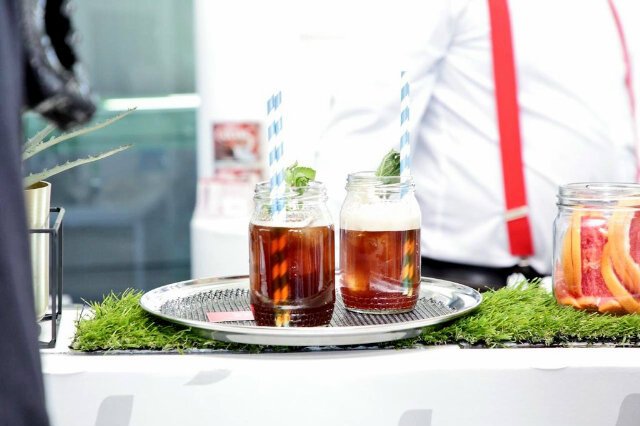 GreshamMadhan's tweet photo. @nescafesa is so versatile. I enjoy it hot and cold @nescafesa #NescafeICD2018 #EverydayPplSA #KoolOut https://t.co/zZRFVPc54j