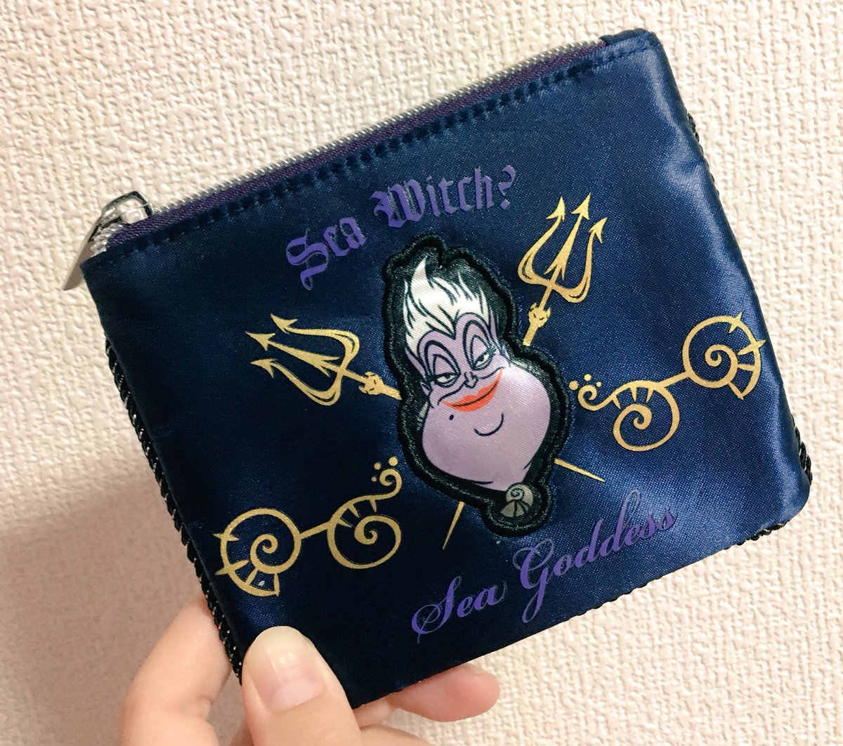 ひー No Twitter 今回発売のアースラ様コスメとちょっと前に出てたアリエルコスメ ティッシュケース のデザインも素晴らしい エイトフット好きの皆様ディズニーストアに売ってますよ