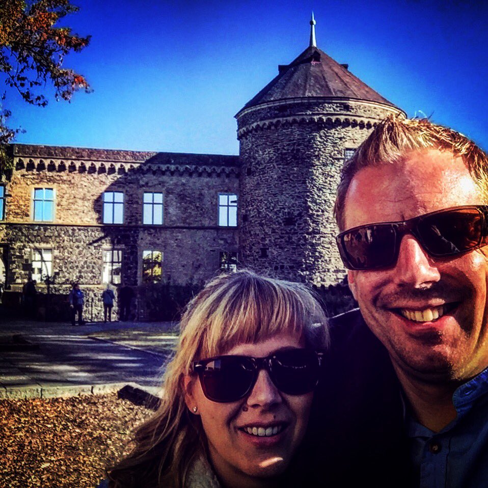 Elbert_ManU's tweet photo. Sonntagsausflug bei bestem Herbstwetter. 🌞👍🏻😍
#sonntagsausflug #andernach #michelsmarkt #lovemywife #happiness #sunnysunday #sundaytrip https://t.co/FSqamHDycE
