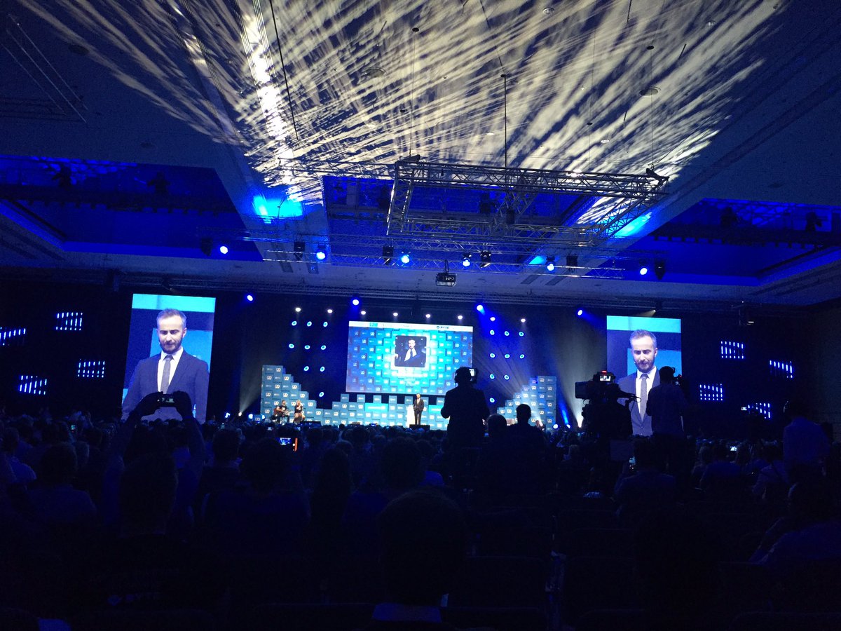“Sort of the German Kevin Spacey” <a href="/janboehm/">🚫⛔️jAaj Bä¶Ã¶l&&rma!nN 💩</a> <a href="/bitsandpretzels/">Bits & Pretzels</a> #bits2018 #bits18