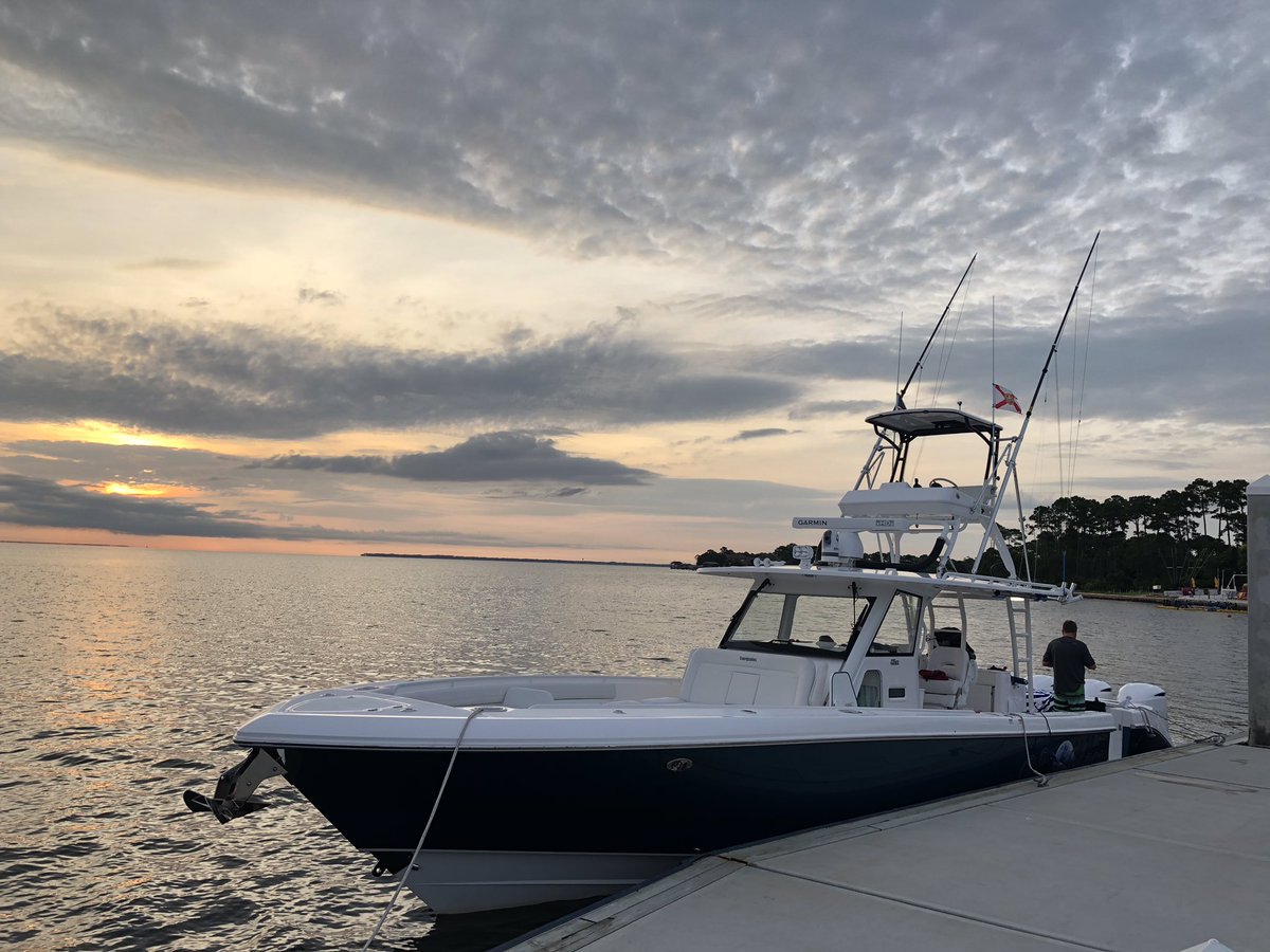 EvergladesBoats's tweet photo. #SundayMorning on the water π
#EvergladesBoats #ReflectsYou #435cc #EmeraldCoastingβ¨@yamahaoutboards @kelektive @EmeraldCoastFLA https://t.co/J0dNW1pYBN