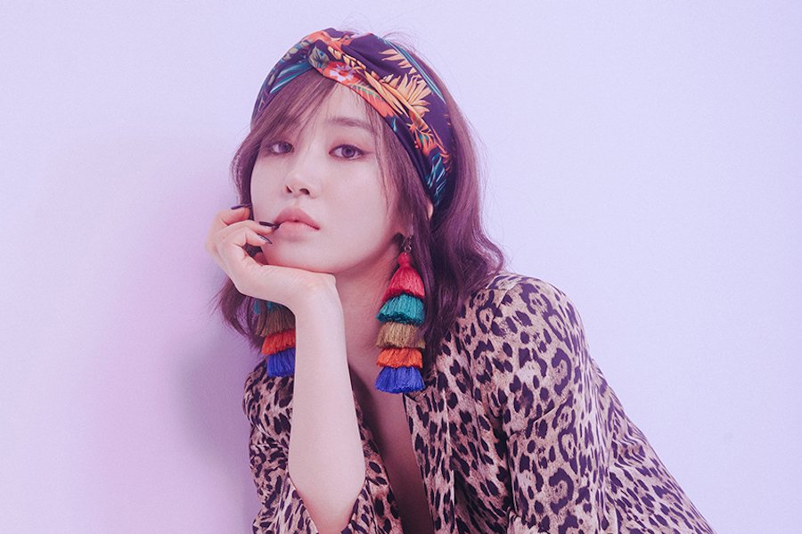 soompi's tweet photo. #GirlsGeneration's #Yuri Is Beauty Personified In More Teasers For "The First Scene"
https://t.co/Gno6MDoxCn https://t.co/YB80qGUqEk