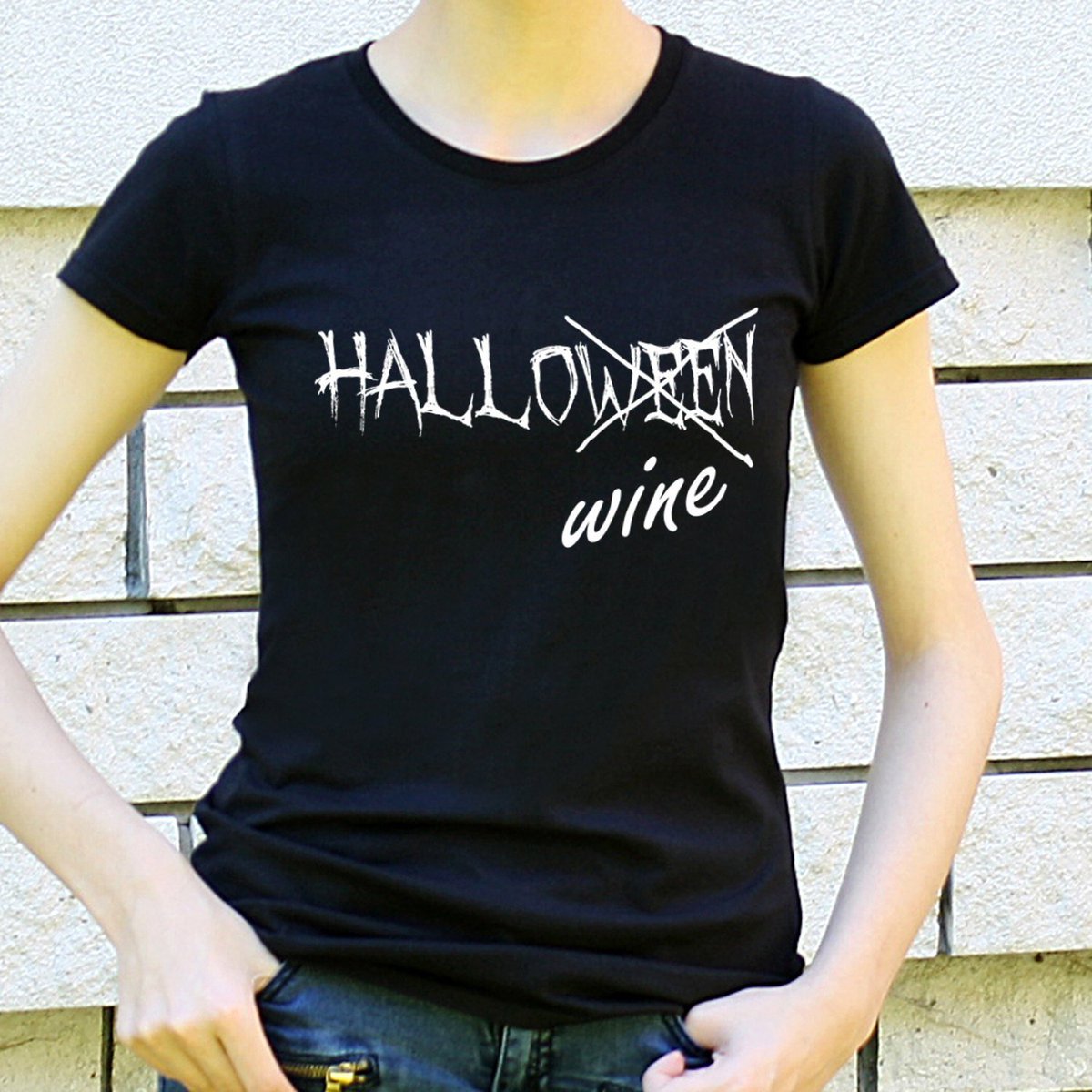 FioletowaKosz's tweet photo. Chętnie udostępniam najnowszy produkt dodany do mojego sklepu #etsy: Black T-shirt for woman HALLO-WINE  https://t.co/epkGA8VhVj https://t.co/N3nIBgXtCD