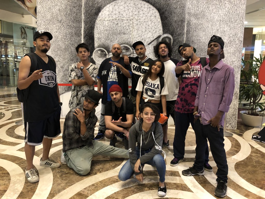 iamGujuBhai's tweet photo. #UnityThroughHipHop #HajiSpringerIndiaTour #Khatarnaak #DesiHipHop #IndianHipHop https://t.co/gPnAaHkXvM