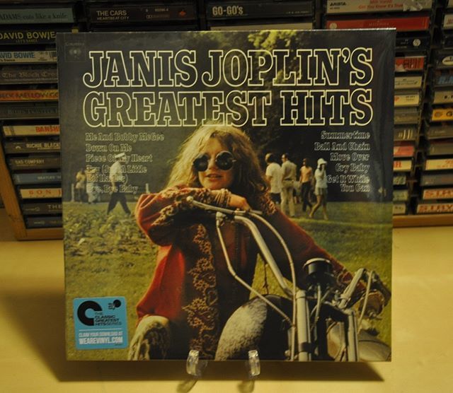 AllSalesVinyl's tweet photo. The last recordings Joplin completed were ‘Mercedes-Benz’ and a birthday greeting for John Lennon. On Oct. 1, 1970, Joplin recorded the old Dale Evans cowboy tune ‘Happy Trails’ for the former Beatle, which is sort of spooky given the lyrics are “Happy t… https://t.co/5YQxXLxMoe https://t.co/d3nsMIHFxk