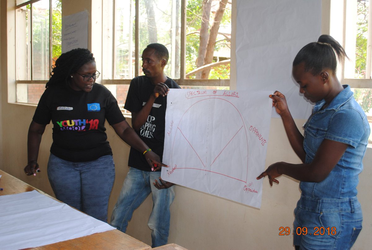 Girl2GirlIniti1's tweet image. Its been a fruitful three days training of youths in Busitema University, Eastern Uganda
#MovementBuilding
#creatingTomorrowToday
#SheLeads