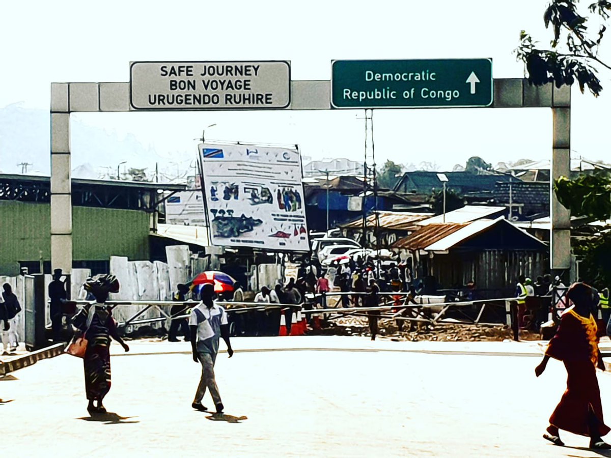 ubarutagracy's tweet photo. @Rwandamigration @AU_YVC @AU_YVC #9thbatch also visited "Petit barrier" https://t.co/bPQJmf3bJb