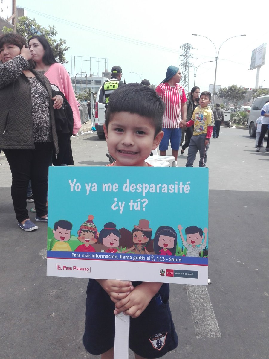 INS_Peru's tweet photo. #DomingoFamiliarDeLaSalud decenas de familias acuden al mercado de Ceres en el distrito Ate, para participar de esta jornada contra la #anemia y la #desparasitación.
#InsInforma https://t.co/2WJwaJbedy