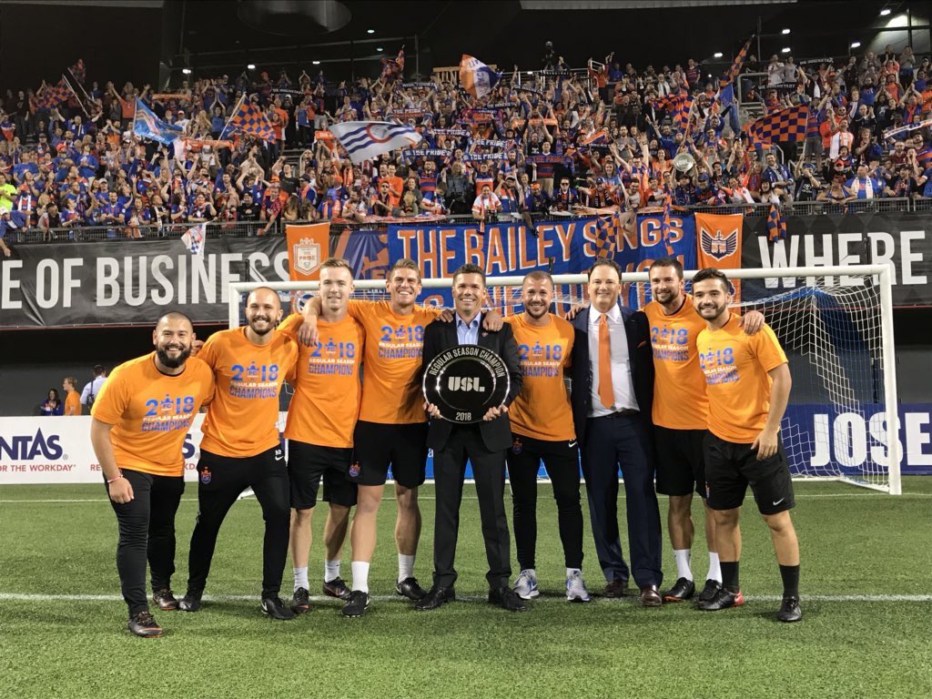 YoannDmt's tweet image. 🏆 « Dream big, work hard, stay focused and surround yourself with good people » 🧡💙 #OurCityOurCup