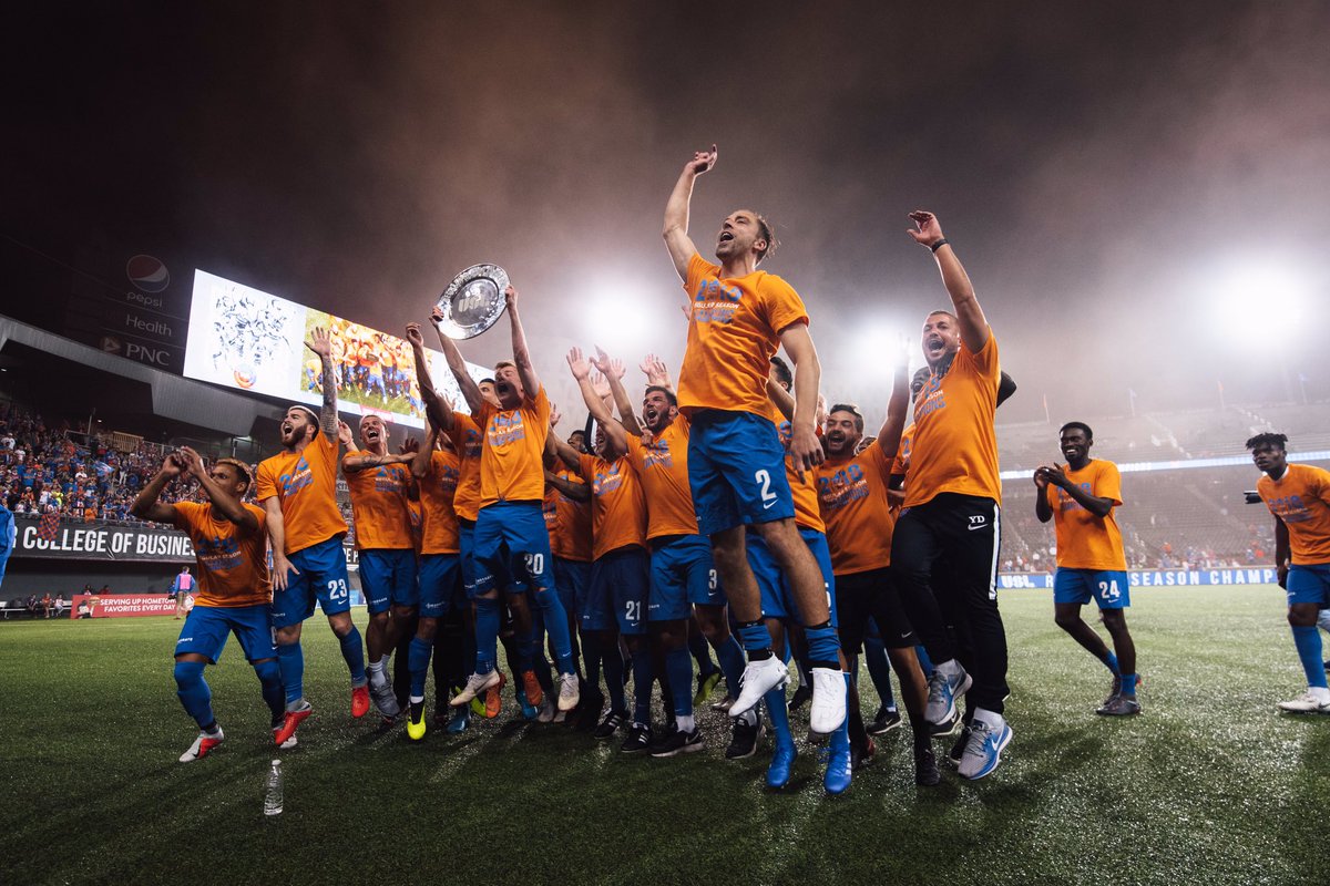 YoannDmt's tweet image. 🏆 « Dream big, work hard, stay focused and surround yourself with good people » 🧡💙 #OurCityOurCup